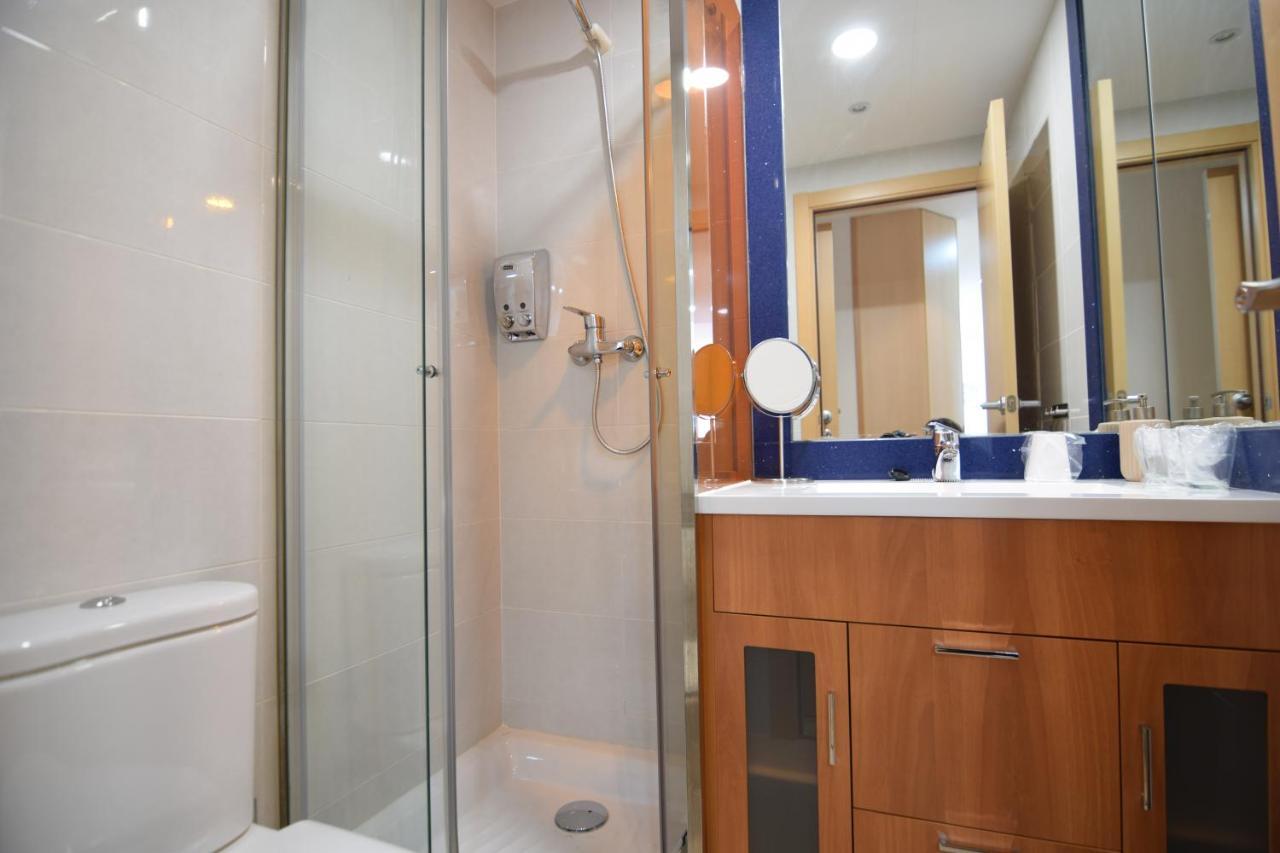 Lux Isard "Acceso Directo A Pistas" Pas De La Casa Exterior foto